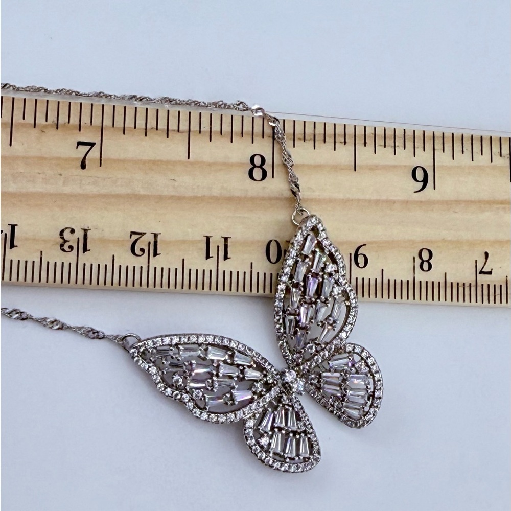 Tabitha Webb Beautiful Butterly Necklace Sterling Silver New With Tags - Picture 11 of 13
